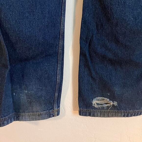 Duluth Trading Co Dark Wash Denim Workwear Jeans (missing button) - Picture 4 of 5